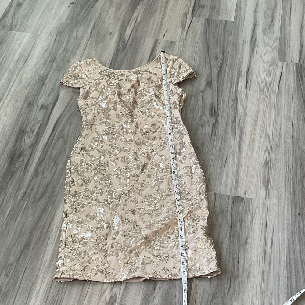 Calvin Klein Gold Sequin Formal Mini Dress Scop back excellent condition size 2 - Picture 10 of 12